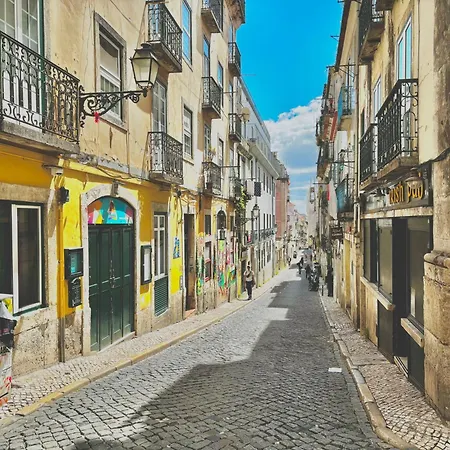 Appartement Charming To Rent With Shared Facilities *