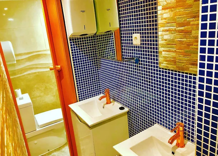 Charming To Rent With Shared Facilities
