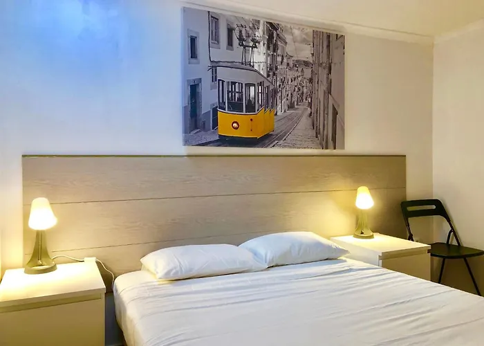 Charming To Rent With Shared Facilities *